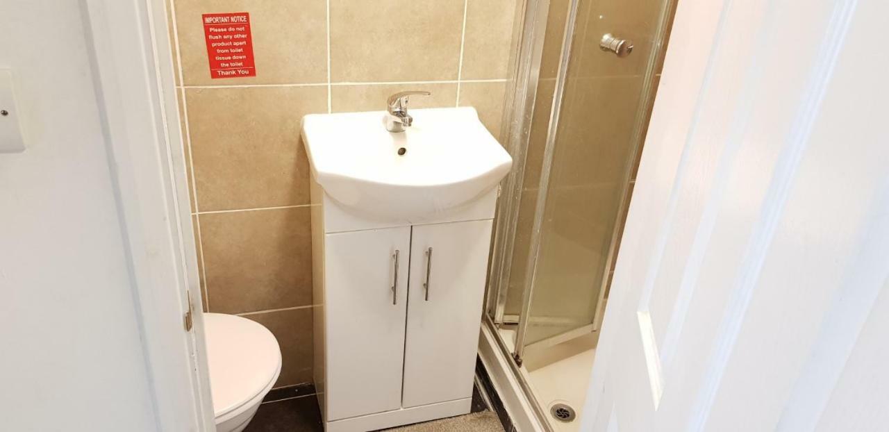 140 Midland Road Hotel Luton  Ngoại thất bức ảnh